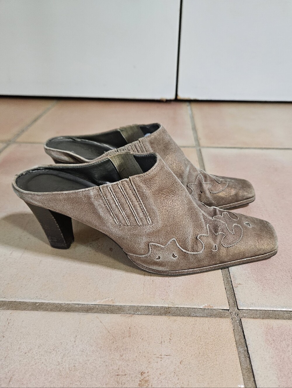 Vintage Sesto Meucci Bronze Metallic Western Mules